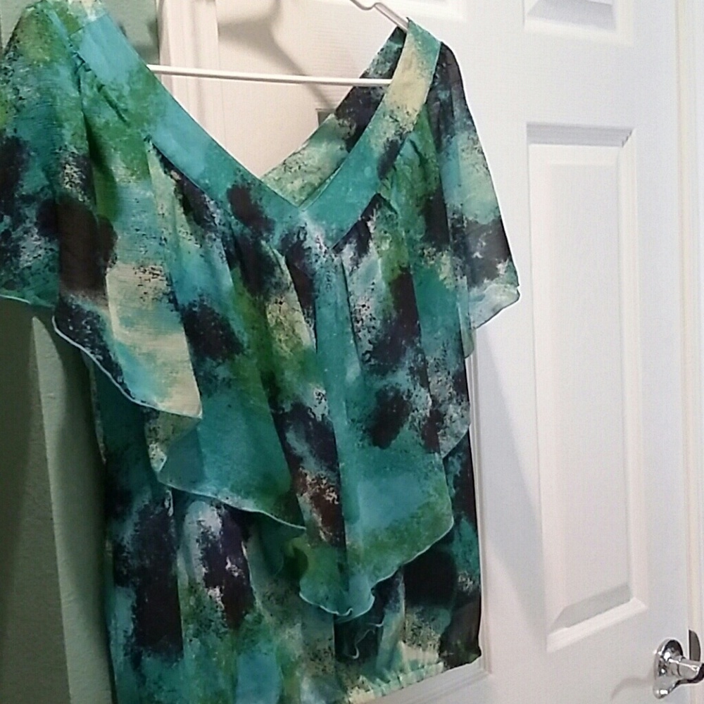 Beautiful blouse Size Large gently used